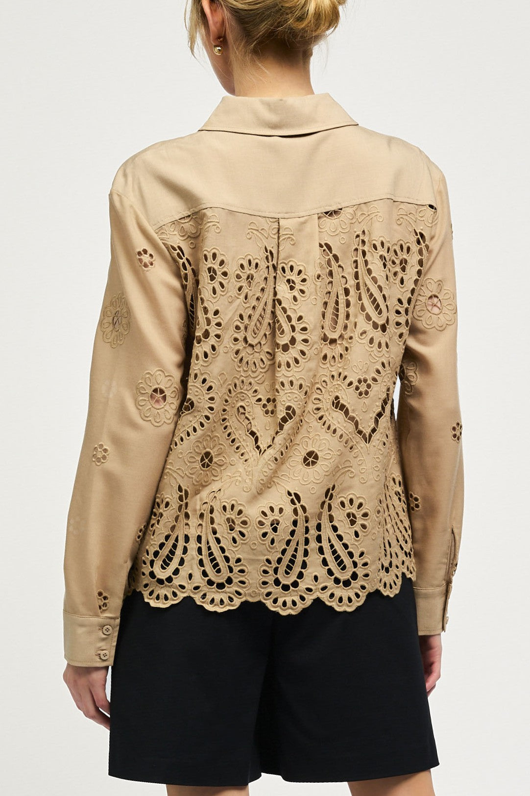 Blusa Laser-cut