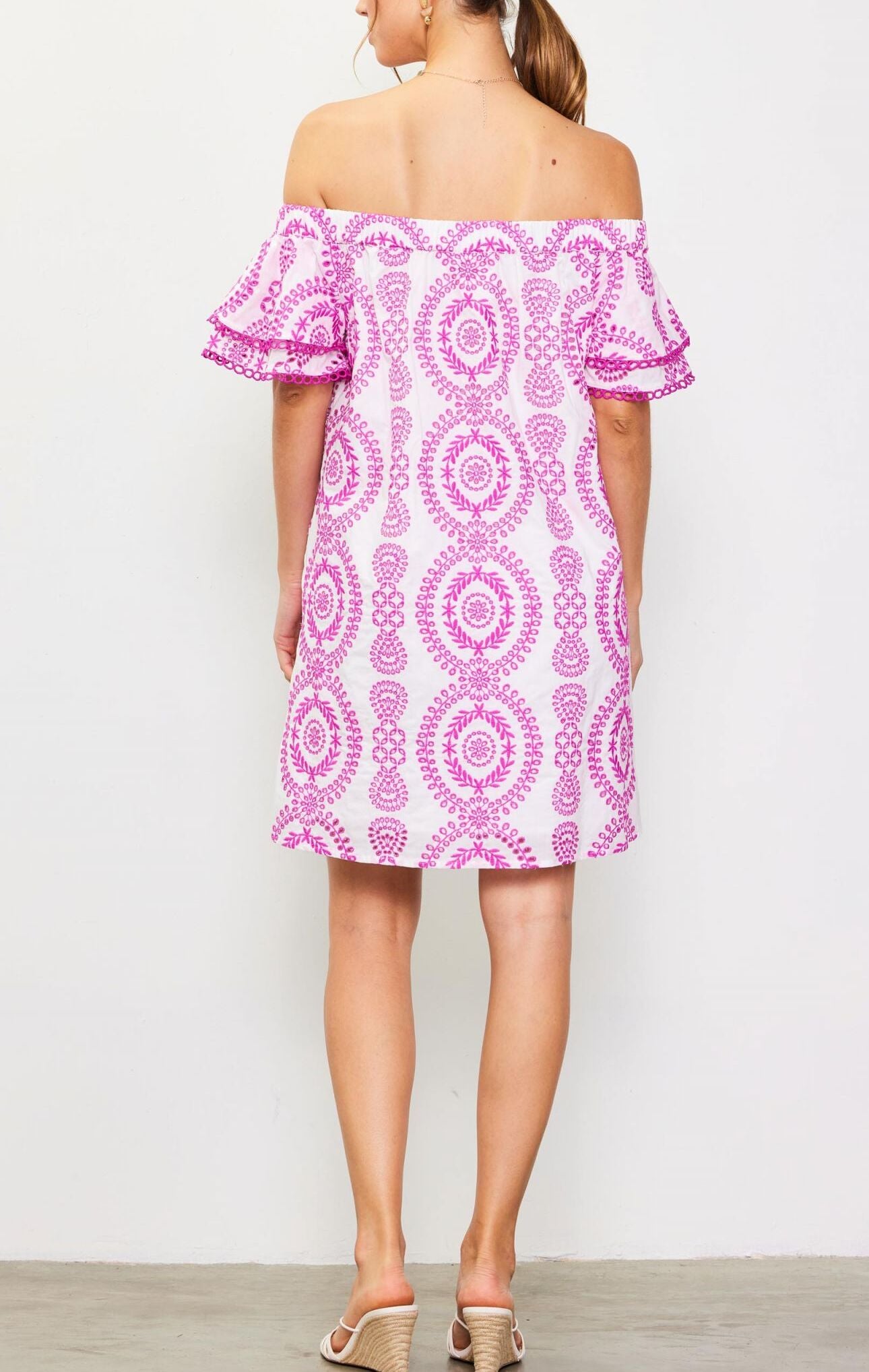 Vestido Off-Shoulders Eyelet