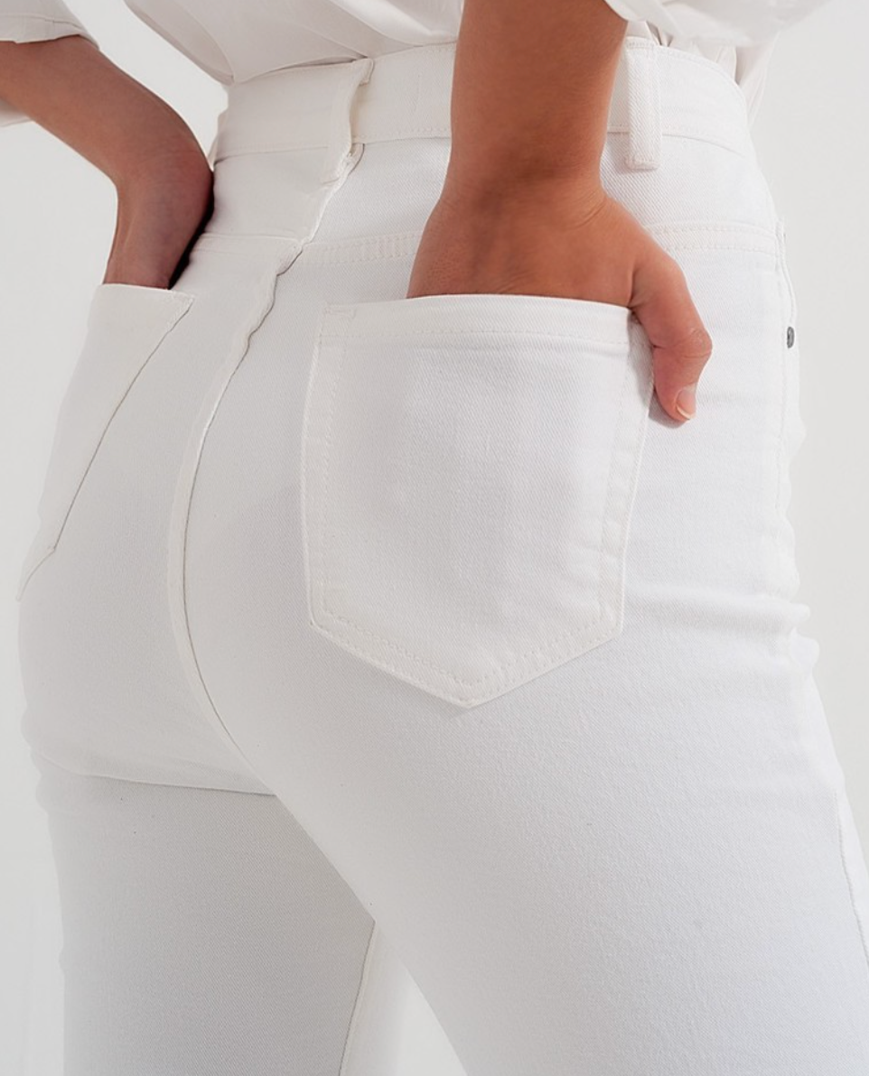 Slim Jeans Asymmetric Button