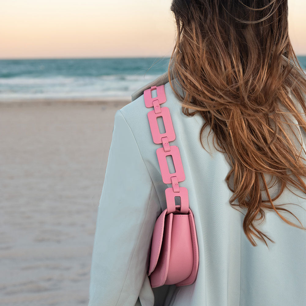 Scallop Strap Bag