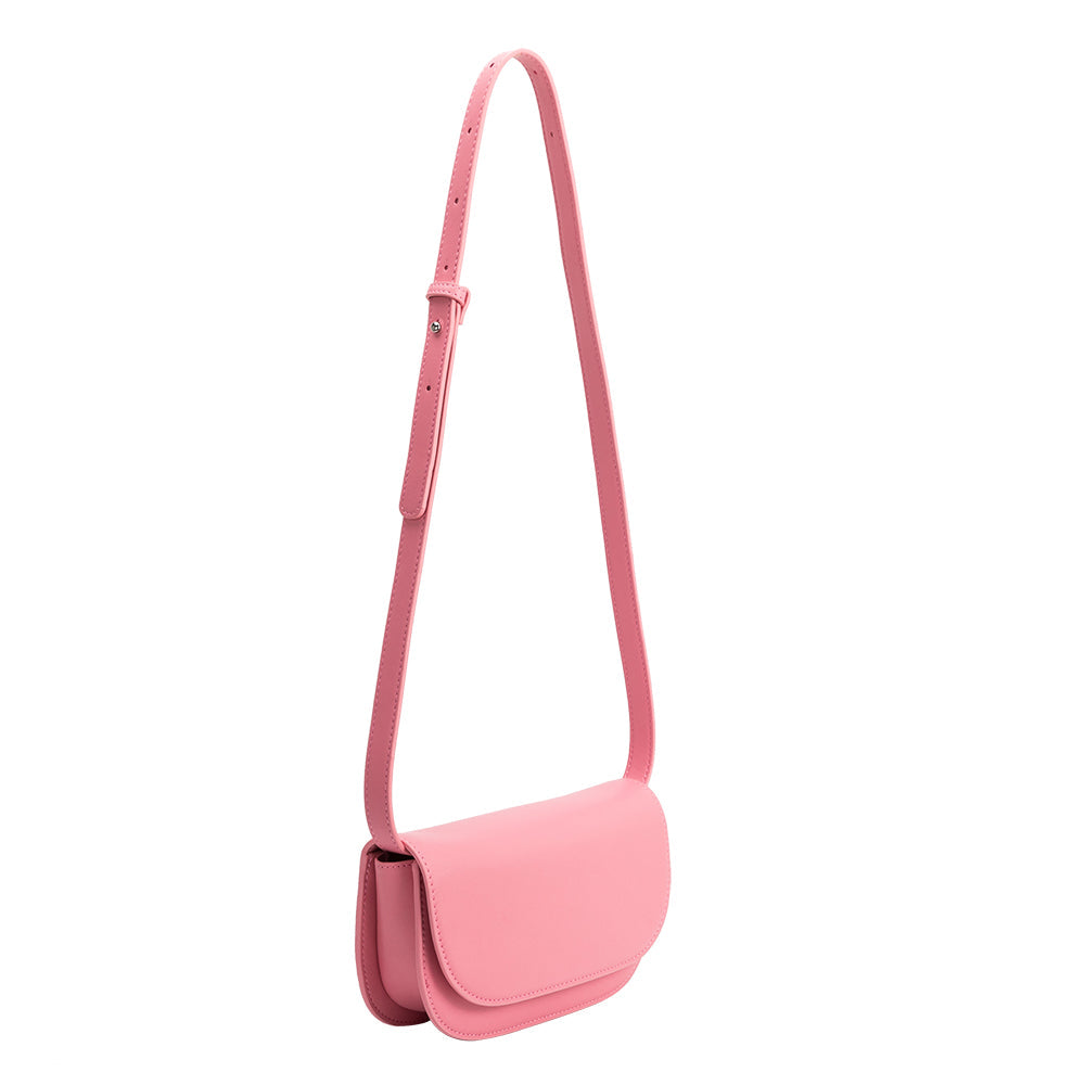 Scallop Strap Bag