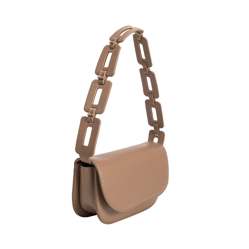 Scallop Strap Bag