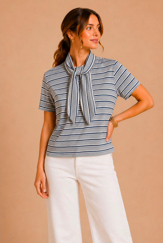 Top Cuello Redondo con Lazada
