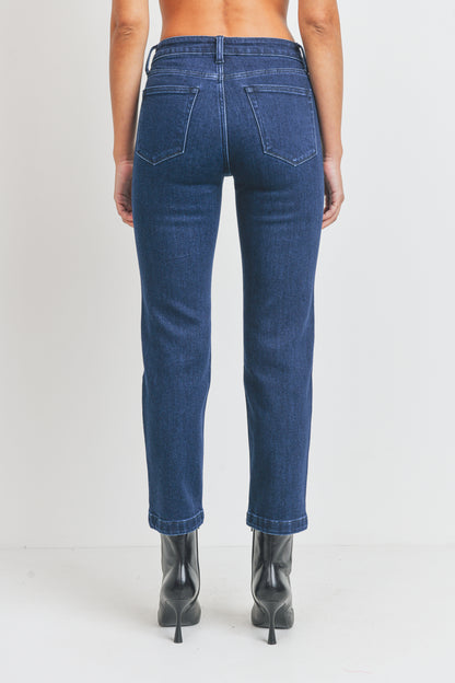 Relaxed Classic Straight Jeans
